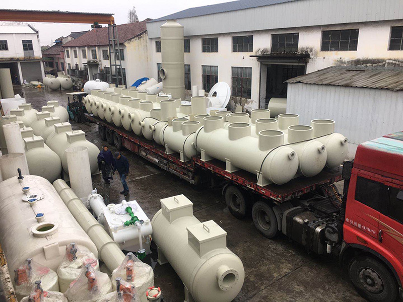 發往杭州的某公司的pp儲罐